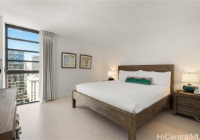 2410 Cleghorn Street,Honolulu,Hawaii,96815,1 Bedroom Bedrooms,1 BathroomBathrooms,Condo/Townhouse,Cleghorn,29,17698334