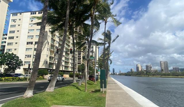 2355 Ala Wai Boulevard,Honolulu,Hawaii,96815,2 ベッドルーム ベッドルーム,2 バスルームバスルーム,コンド / タウンハウス,Ala Wai,9,17701232