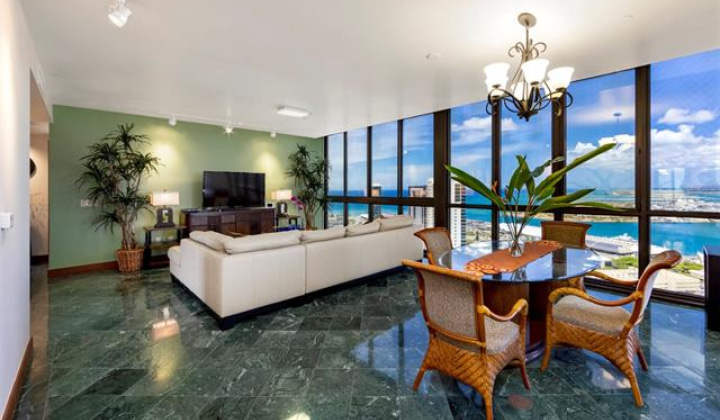 600 Queen Street,Honolulu,Hawaii,96813,2 Bedrooms Bedrooms,2 BathroomsBathrooms,Condo/Townhouse,Queen,43,18447183