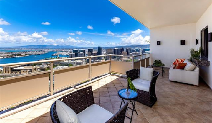600 Queen Street,Honolulu,Hawaii,96813,2 Bedrooms Bedrooms,2 BathroomsBathrooms,Condo/Townhouse,Queen,43,18447183