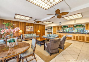 250 Kawaihae Street,Honolulu,Hawaii,96825,2 ベッドルーム ベッドルーム,2 バスルームバスルーム,コンド / タウンハウス,Kawaihae,4,17707311