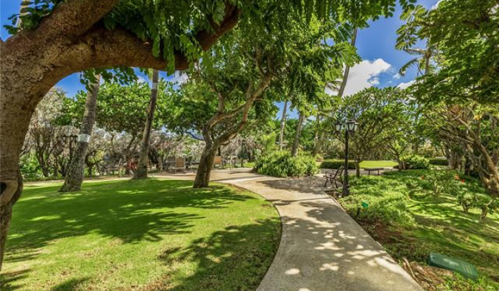 250 Kawaihae Street,Honolulu,Hawaii,96825,2 ベッドルーム ベッドルーム,2 バスルームバスルーム,コンド / タウンハウス,Kawaihae,4,17707311