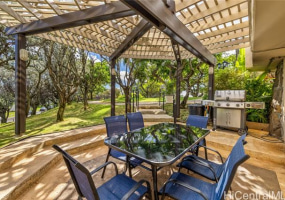 250 Kawaihae Street,Honolulu,Hawaii,96825,2 ベッドルーム ベッドルーム,2 バスルームバスルーム,コンド / タウンハウス,Kawaihae,4,17707311