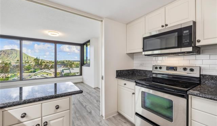250 Kawaihae Street,Honolulu,Hawaii,96825,2 ベッドルーム ベッドルーム,2 バスルームバスルーム,コンド / タウンハウス,Kawaihae,4,17707311