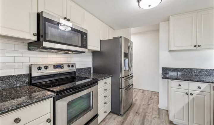 250 Kawaihae Street,Honolulu,Hawaii,96825,2 ベッドルーム ベッドルーム,2 バスルームバスルーム,コンド / タウンハウス,Kawaihae,4,17707311