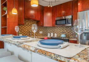 400 Hobron Lane,Honolulu,Hawaii,96815,1 Bedroom Bedrooms,1 BathroomBathrooms,Condo/Townhouse,Hobron,30,17711883