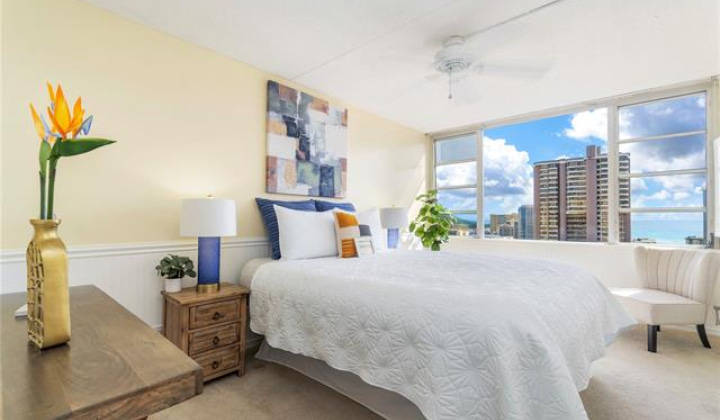 400 Hobron Lane,Honolulu,Hawaii,96815,1 Bedroom Bedrooms,1 BathroomBathrooms,Condo/Townhouse,Hobron,30,17711883
