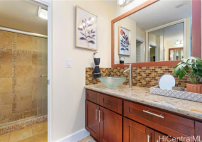 400 Hobron Lane,Honolulu,Hawaii,96815,1 Bedroom Bedrooms,1 BathroomBathrooms,Condo/Townhouse,Hobron,30,17711883