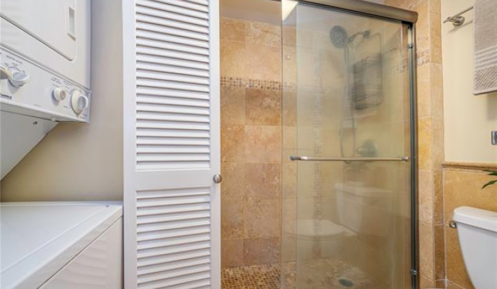 400 Hobron Lane,Honolulu,Hawaii,96815,1 Bedroom Bedrooms,1 BathroomBathrooms,Condo/Townhouse,Hobron,30,17711883