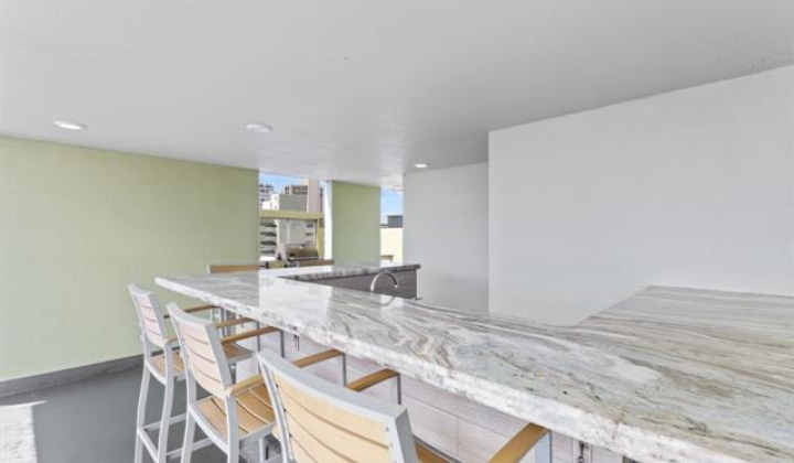 2452 Tusitala Street,Honolulu,Hawaii,96815,2 Bedrooms Bedrooms,1 BathroomBathrooms,Condo/Townhouse,Tusitala,11,18754316