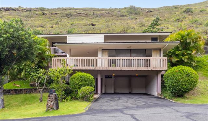 1630 Kalaniiki Street,Honolulu,Hawaii,96821,4 ベッドルーム ベッドルーム,2 バスルームバスルーム,一戸建て,Kalaniiki,18751787