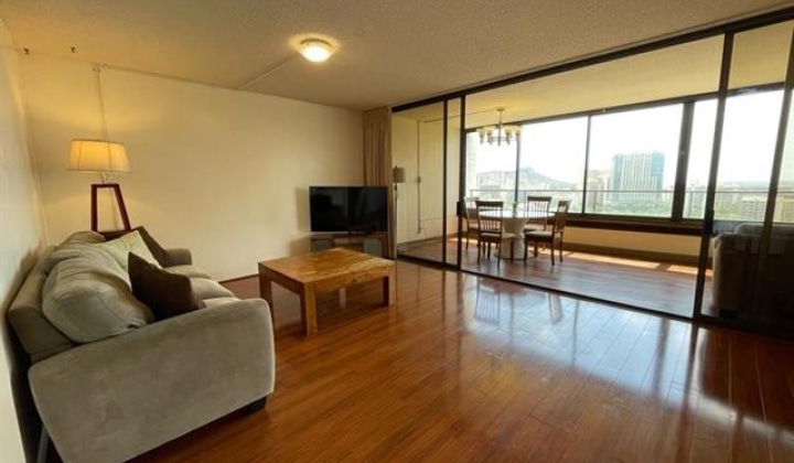 1910 Ala Moana Boulevard,Honolulu,Hawaii,96815,2 ベッドルーム ベッドルーム,2 バスルームバスルーム,コンド / タウンハウス,Ala Moana,23,17738218