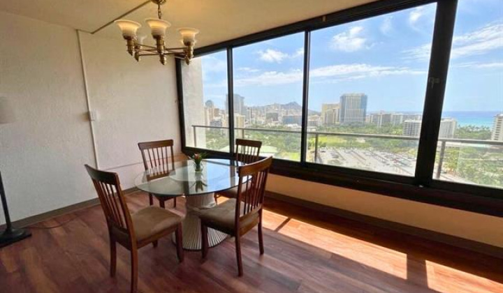 1910 Ala Moana Boulevard,Honolulu,Hawaii,96815,2 ベッドルーム ベッドルーム,2 バスルームバスルーム,コンド / タウンハウス,Ala Moana,23,17738218