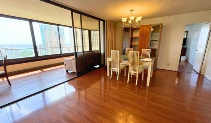 1910 Ala Moana Boulevard,Honolulu,Hawaii,96815,2 ベッドルーム ベッドルーム,2 バスルームバスルーム,コンド / タウンハウス,Ala Moana,23,17738218