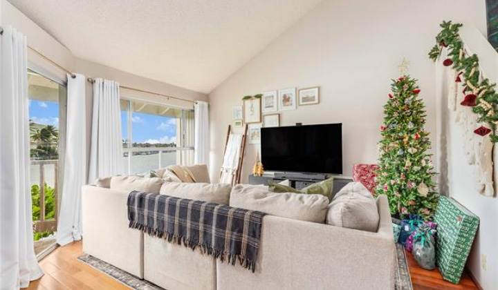 7007 Hawaii Kai Drive,Honolulu,Hawaii,96825,2 Bedrooms Bedrooms,2 BathroomsBathrooms,Condo/Townhouse,Hawaii Kai,2,17740544