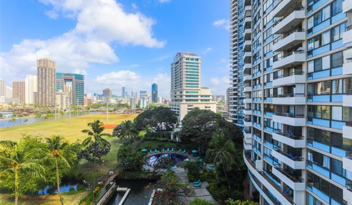 2333 Kapiolani Boulevard,Honolulu,Hawaii,96826,2 Bedrooms Bedrooms,2 BathroomsBathrooms,Condo/Townhouse,Kapiolani,6,18823972