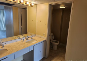 1650 Ala Moana Boulevard,Honolulu,Hawaii,96815,2 Bedrooms Bedrooms,2 BathroomsBathrooms,Condo/Townhouse,Ala Moana,24,17743179