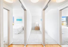 1341 Kapiolani Boulevard,Honolulu,Hawaii,96814,2 Bedrooms Bedrooms,2 BathroomsBathrooms,Condo/Townhouse,Kapiolani,21,18326766