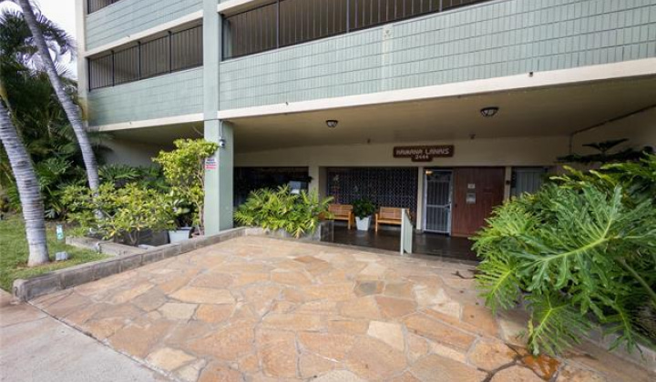 2444 Hihiwai Street,Honolulu,Hawaii,96826,1 ベッドルーム ベッドルーム,1 バスルームバスルーム,コンド / タウンハウス,Hihiwai,12,17745429