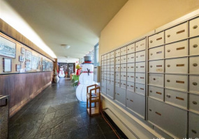 2444 Hihiwai Street,Honolulu,Hawaii,96826,1 ベッドルーム ベッドルーム,1 バスルームバスルーム,コンド / タウンハウス,Hihiwai,12,17745429
