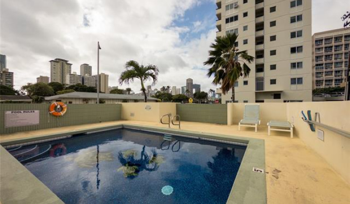 2444 Hihiwai Street,Honolulu,Hawaii,96826,1 ベッドルーム ベッドルーム,1 バスルームバスルーム,コンド / タウンハウス,Hihiwai,12,17745429