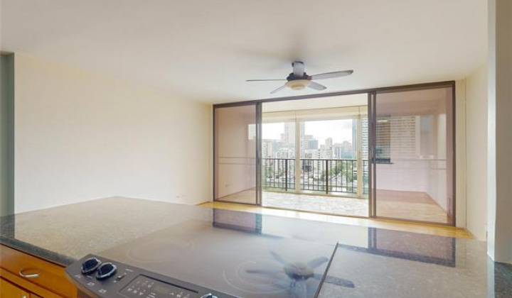 2444 Hihiwai Street,Honolulu,Hawaii,96826,1 ベッドルーム ベッドルーム,1 バスルームバスルーム,コンド / タウンハウス,Hihiwai,12,17745429