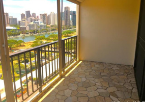 2444 Hihiwai Street,Honolulu,Hawaii,96826,1 ベッドルーム ベッドルーム,1 バスルームバスルーム,コンド / タウンハウス,Hihiwai,12,17745429