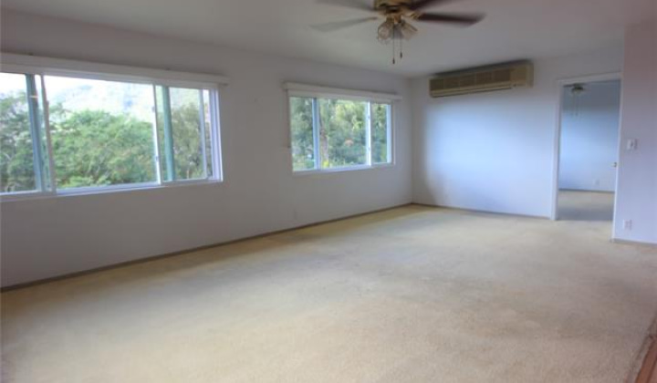 3086 Kaohinani Drive,Honolulu,Hawaii,96817,6 Bedrooms Bedrooms,5 BathroomsBathrooms,Single family,Kaohinani,17745953