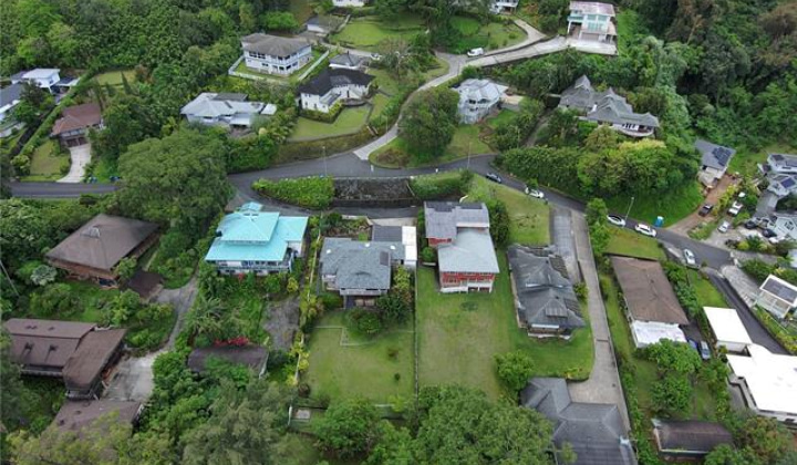 3086 Kaohinani Drive,Honolulu,Hawaii,96817,6 Bedrooms Bedrooms,5 BathroomsBathrooms,Single family,Kaohinani,17745953