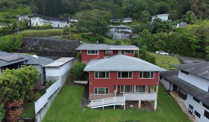 3086 Kaohinani Drive,Honolulu,Hawaii,96817,6 Bedrooms Bedrooms,5 BathroomsBathrooms,Single family,Kaohinani,17745953