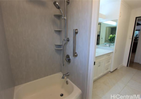 3086 Kaohinani Drive,Honolulu,Hawaii,96817,6 Bedrooms Bedrooms,5 BathroomsBathrooms,Single family,Kaohinani,17745953