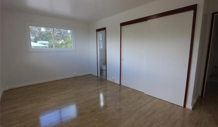 3086 Kaohinani Drive,Honolulu,Hawaii,96817,6 Bedrooms Bedrooms,5 BathroomsBathrooms,Single family,Kaohinani,17745953