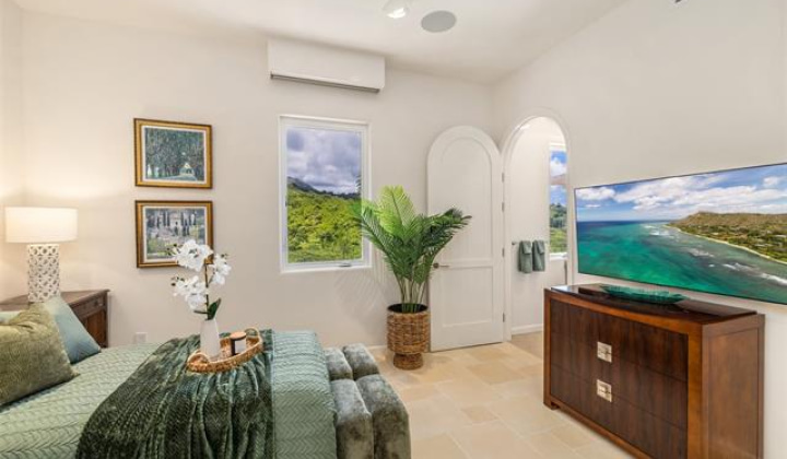 47-958 Kamakoi Road,Kaneohe,Hawaii,96744,5 Bedrooms Bedrooms,5 BathroomsBathrooms,Single family,Kamakoi,18873280