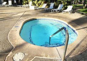 300 Wai Nani Way,Honolulu,Hawaii,96815,2 Bedrooms Bedrooms,2 BathroomsBathrooms,Condo/Townhouse,Wai Nani,18,17761078