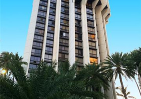 300 Wai Nani Way,Honolulu,Hawaii,96815,2 Bedrooms Bedrooms,2 BathroomsBathrooms,Condo/Townhouse,Wai Nani,18,17761078