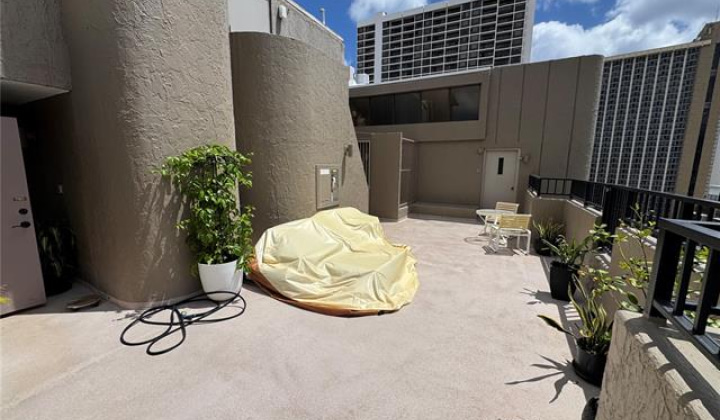 311 Ohua Avenue,Honolulu,Hawaii,96815,3 ベッドルーム ベッドルーム,2 バスルームバスルーム,コンド / タウンハウス,Ohua,14,18866133