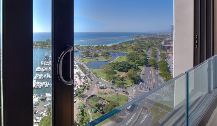 1650 Ala Moana Boulevard,Honolulu,Hawaii,96815,3 Bedrooms Bedrooms,3 BathroomsBathrooms,Condo/Townhouse,Ala Moana,33,17766328