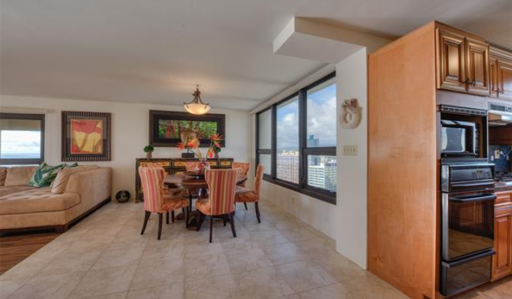 1650 Ala Moana Boulevard,Honolulu,Hawaii,96815,3 Bedrooms Bedrooms,3 BathroomsBathrooms,Condo/Townhouse,Ala Moana,33,17766328