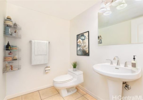 103 Kiionioni Place,Honolulu,Hawaii,96816,3 Bedrooms Bedrooms,2 BathroomsBathrooms,Single family,Kiionioni,17773427