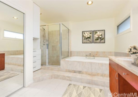 103 Kiionioni Place,Honolulu,Hawaii,96816,3 Bedrooms Bedrooms,2 BathroomsBathrooms,Single family,Kiionioni,17773427