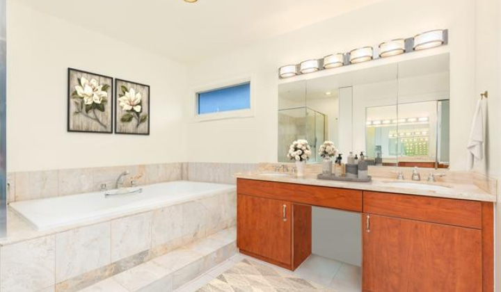 103 Kiionioni Place,Honolulu,Hawaii,96816,3 Bedrooms Bedrooms,2 BathroomsBathrooms,Single family,Kiionioni,17773427