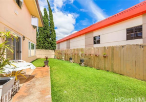 103 Kiionioni Place,Honolulu,Hawaii,96816,3 Bedrooms Bedrooms,2 BathroomsBathrooms,Single family,Kiionioni,17773427