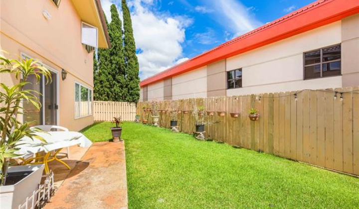 103 Kiionioni Place,Honolulu,Hawaii,96816,3 Bedrooms Bedrooms,2 BathroomsBathrooms,Single family,Kiionioni,17773427