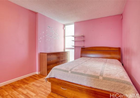 1050 Kinau Street,Honolulu,Hawaii,96814,2 Bedrooms Bedrooms,1 BathroomBathrooms,Condo/Townhouse,Kinau,3,17774512