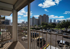 1050 Kinau Street,Honolulu,Hawaii,96814,2 Bedrooms Bedrooms,1 BathroomBathrooms,Condo/Townhouse,Kinau,3,17774512