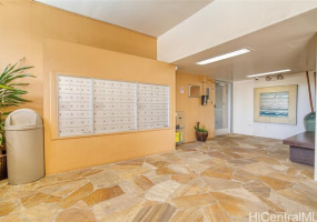 1050 Kinau Street,Honolulu,Hawaii,96814,2 Bedrooms Bedrooms,1 BathroomBathrooms,Condo/Townhouse,Kinau,3,17774512