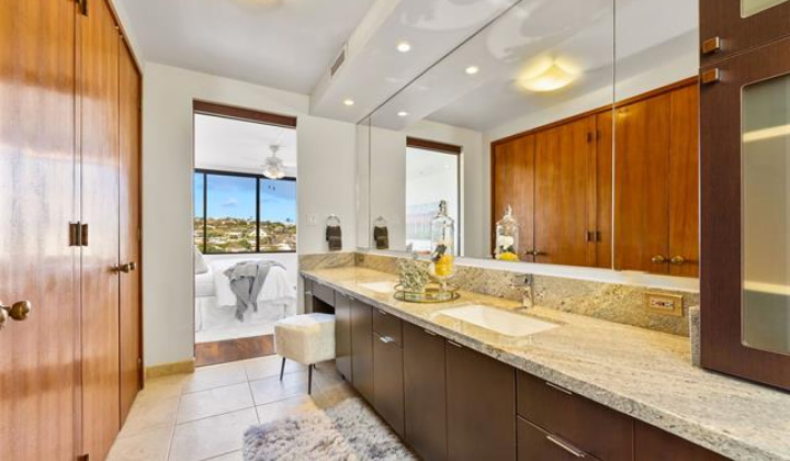 4340 Pahoa Avenue,Honolulu,Hawaii,96816,2 Bedrooms Bedrooms,2 BathroomsBathrooms,Condo/Townhouse,Pahoa,8,17775853