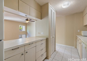 555 大学 Avenue,Honolulu,Hawaii,96826,1 ベッドルーム ベッドルーム,1 バスルームバスルーム,コンド / タウンハウス,University,1,17779410