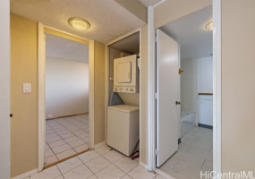 555 大学 Avenue,Honolulu,Hawaii,96826,1 ベッドルーム ベッドルーム,1 バスルームバスルーム,コンド / タウンハウス,University,1,17779410