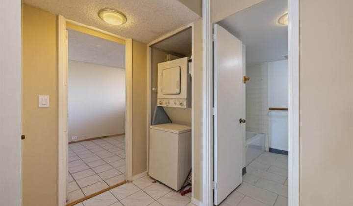 555 大学 Avenue,Honolulu,Hawaii,96826,1 ベッドルーム ベッドルーム,1 バスルームバスルーム,コンド / タウンハウス,University,1,17779410